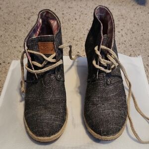 Toms Blue Wedge Heel Booties Size 7